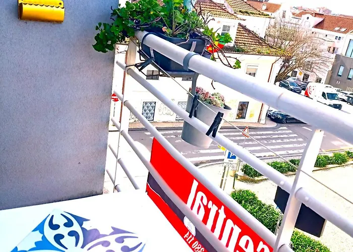 - It's There - 2 Aveiro